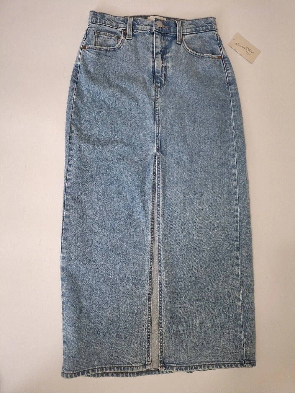 NWT Denim Maxi Skirt In Medium Wash -- Universal Thread Size 4 - Picture 4 of 9